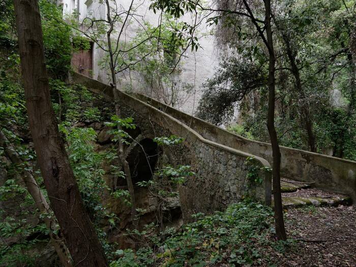 An old stone stairway in the valley, the ordinary road of Furore.