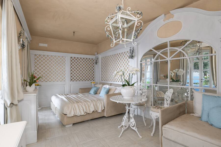 L’Orangerie — Divino Maniero, Furore, Costiera Amalfitana